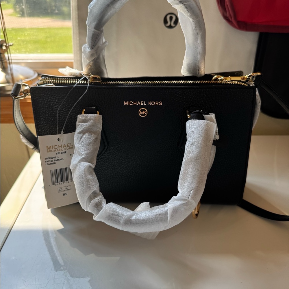 Michael Kors Black Valerie Small Satchel NWT!!